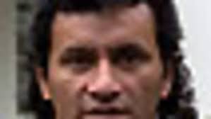 United to honor Marco Etcheverry