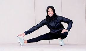 Pakaian yang tidak sesuai untuk kerja termasuk puncak tangki; Fabrik Dan Mainan Warna Aksesori Menjadi Keutamaan Hijabi Untuk Aktif Bersukan Hijabista