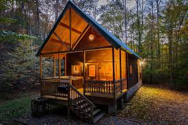 Custom log cabin w/4 br, pet friendly, hot tub, wifi, covered deck, gameroom, fireplace. New River Gorge Cabin Rentals Ace Adventure Resort West Virginia