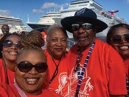 Minnie Webb's Instagram, Twitter & Facebook