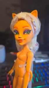 WIP of autumn witch with pumpkin accessories