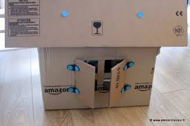 Mais mes enfants adorent jouer avec les boîtes en carton. Diy Une Cabane Pour Enfant En Carton Recycle Atelierchezsoi