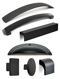 An alternative to graphite or chrome, matt black fits almost all styles and is a easy to maintain finish. Matt Black Pull Bow Handles Knob Cup Kitchen Door Drawer Shaker Pull Knobs Ebay
