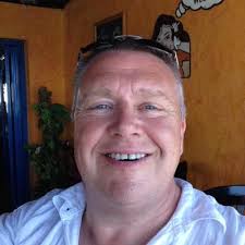 David Beswick (@bespoy)