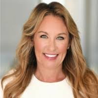 Jennifer Mandell's Instagram, Twitter & Facebook