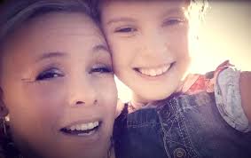 Billboard music awards, nbc, pink, willow sage hart. New Video Pink Cover Me In Sunshine Ft Willow Sage Hart That Grape Juice