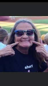 Dianne Root's Instagram, Twitter & Facebook