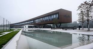 Ec red bull salzburg are a member of the erste bank hockey league. Red Bull Akademie Fur Junge Talente Fertiggestellt Sn At