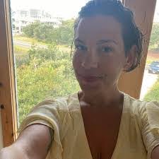 Melissa Sickels's Instagram, Twitter & Facebook