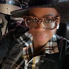 everyone Choose the journal and DM me for a discount. I can order books and  journals and give you a better price. To look at my books 📚: Go to Amazon  Books: