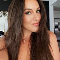 Grace Ault's Instagram, Twitter & Facebook