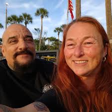 If private residences have to fence off their pools to prevent wandering  kids from drowning, shouldn't there be a requirement to have a long line of  some kind of fencing around lakes