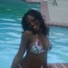 Hannah Lemons (@MsLesche)