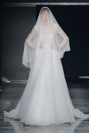 Maybe you would like to learn more about one of these? Todos Los Invitados Tendran Que Pasar Por Un Test Rapido El Futuro De Las Bodas Segun Rosa Clara Y Su Hijo Daniel Heredero De La Firma De Vestidos De Novia Vogue