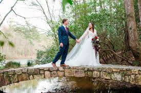 Some rooms include kitchenettes, while others feature cozy fireplaces. Wedding Venues Pine Mountain Ga Callaway Gardens Wedding
