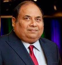 Hasan Hashmi's Instagram, Twitter & Facebook