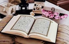 (ingatlah) tatkala para pemuda itu mencari tempat berlindung ke dalam gua, lalu mereka berdoa: Surat Al Kahfi Ayat 1 10 Dan Artinya Kumparan Com