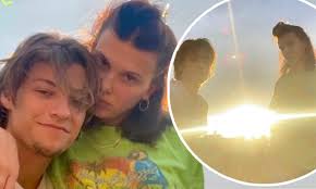 Is millie bobby brown spanish? Zq4hmw6sd Ffvm