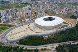 Şampiyonluk hedefimizi hataya geçirme adına ligimizin tecrübeli teknik direktörlerinden samet aybaba ile 2.5 yıllığına anlaşmış. Adana 33 Bin Kisilik Yeni Stadina Kavusuyor Futbol Haberleri