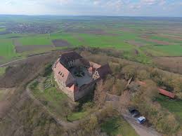 Bitte senden sie ihre aussagekräftigen bewerbungsunterlagen bis spätestens 26.07.2021 an den markt ipsheim, marktplatz 2, 91472 ipsheim. Burg Hoheneck Ipsheim Burg Hoheneck Ipsheim Flickr