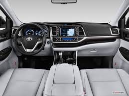 Detailed specs and features for the used 2016 toyota highlander including dimensions, horsepower, engine, capacity, fuel economy, transmission, engine type, cylinders, drivetrain and more. 2016 Toyota Highlander 366 Interior Photos U S News World Report
