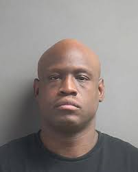 NAME: SCOTT LOUIS WESLEY M B AGE: 36 Booking Date: 07/10/2025 Charges: POSS  OF COCA/OBSTRUCT OFFICER WITHOUT VIOLENCE/POSS.COUNTERFEIT DRIVERS LIC.OR  ID CARD/POSS OF PARA Bond: $15000.00 📷 SOURCE: VOLUSIA COUNTY CORRECTIONS  Notice: “