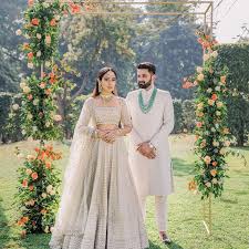 Gorgeous Couple in Off White Outfit | Indian Wedding Couple ...