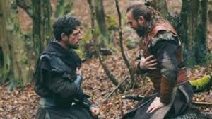 Issız adam filmiyle izleyenlerin gönlünde taht kuran cemal hünal, neşeli ve eğlenceli karakteriyle dikkat çekmeyi başaran isimler arasında yer alıyor. Dirilis Ertugrul 2014