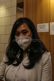 Virly Virginia mastering the art of erotic acting