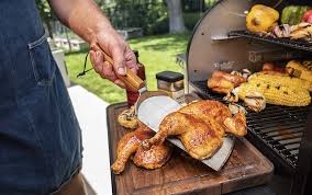 A traeger is a wood pellet grill that you can also smoke your food on. Traeger Bac532 Bbq Wender Grillwender Grillspatel Xxl Amazon De Garten