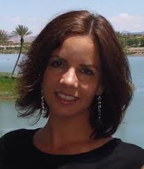 The Twistedly True Tale of Ruby Hood (Ruby Hood Series, Band 1) :  Greenhalgh, Stephanie: Amazon.de: Books