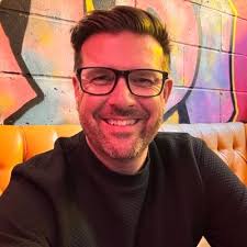 Lynda Townsend (@lyndatownsend_m)