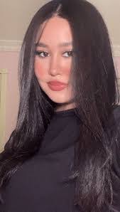 Ana Brito's Instagram, Twitter & Facebook