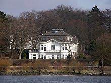 Book das weisse hotel an der elbchaussee, hamburg on tripadvisor: Weisses Haus Von Nienstedten Wikipedia