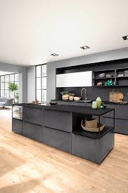 Kuche Mit Kochinsel Und Offenen Regalen Kitchen Island With Integrated Open Shelves In 2020 Nolte Kuche Kuche Mit Kochinsel Kuchen Ideen Kochinsel