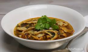 Rezept Fur Pfannkuchensuppe Vegan Fladlesuppe Frittatensuppe Fanzelsuppe Rezepte Frittaten Suppe Essen