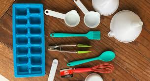 While sensory bottles encourage visual stillness, sensory bins are made for touching! Create Imagine Play Sensory Bins 101