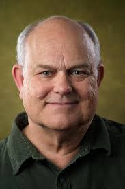 Robert Alan's Instagram, Twitter & Facebook