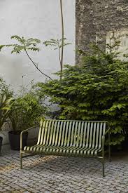 10 Of The Best Minimalist Outdoor Furniture Collections In 2020 Minimalist Outdoor Furniture Outdoor Furniture Collections Outdoor Furniture Ideas Backyards