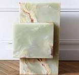 ‫أنيقة ومتينة natural green stone table لمساحة تناول الطعام ...‬‎
