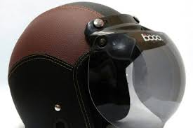 Selain itu sisi bawah kaca juga pendek tidak panjang seperti kaca pada helm biasanya. Daftar Harga Helm Bogo Termurah Blog Elevenia