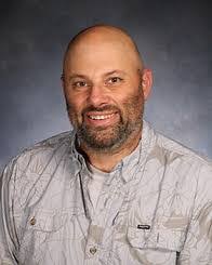 Robert Ripper's Instagram, Twitter & Facebook