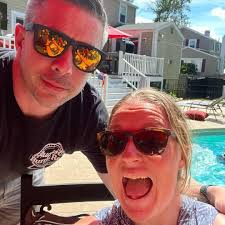 Can Titan be hired to enter nutrient information for menu planning?