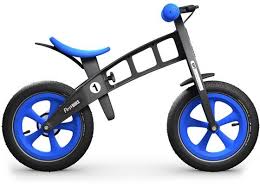 Los invito a subir fotos con su primer bicicleta, este preciado regalo, simbolo de uno de nuestros primeros sentimientos. Tu Primera Bicicleta Sin Pedales First Bike Mamidecora Com Bicicleta Sin Pedales Bicicletas Ninos Tienda De Bicicletas