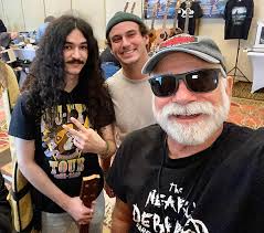 The AMP SHOW and GUITAR PEDAL EXPO site!