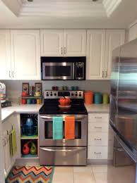33 Attractive Small Kitchen Design Ideas In 2020 Budget Kitchen Solution Kitchen Decor Grey Kitchen Design Small Apartment Kitchen