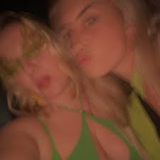 Stream Tan Roberts music