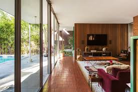 Photo 6 Of 30 In Before After Big Color And Pattern Give A Drab In 2020 Mid Century Modern House Sunken Living Room Mid Century House