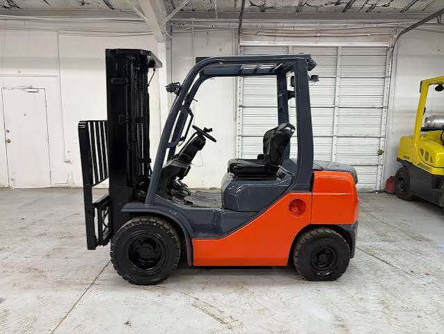 Toyota 8FDU25 Forklift
