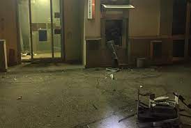 Aeroporto di bologna guglielmo marconi16 kmvedi tutti i voli. Bologna Due Esplosioni Nella Notte Colpo A Un Bancomat Di San Lazzaro Corrieredibologna It